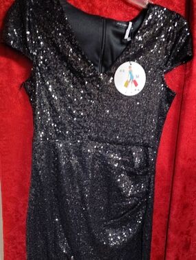 Sequin V-Neck Black Prom Dress